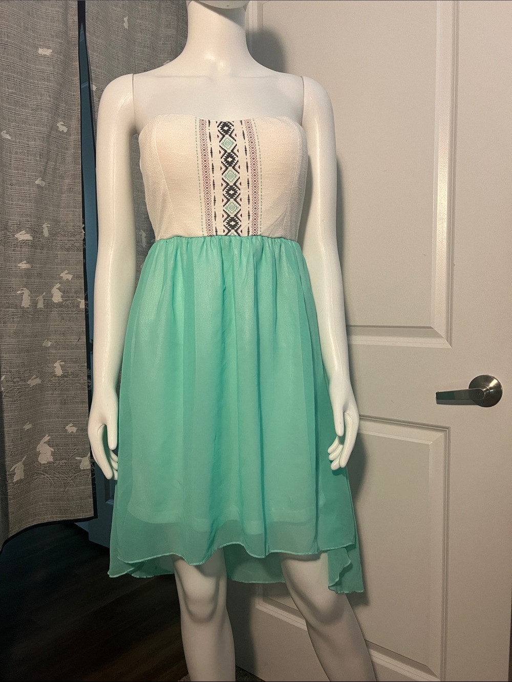 Empyre Strapless White Bodice Mint Green Chiffon Dress